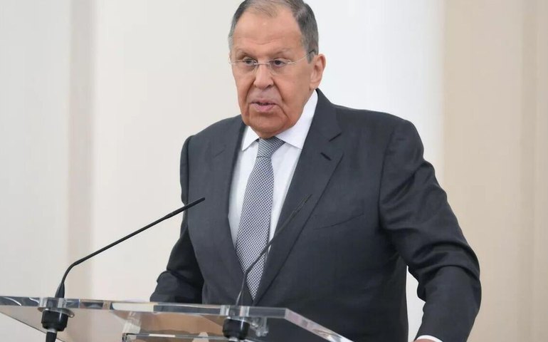 Lavrov alerta que sanções unilaterais representam uma séria ameaça à economia global