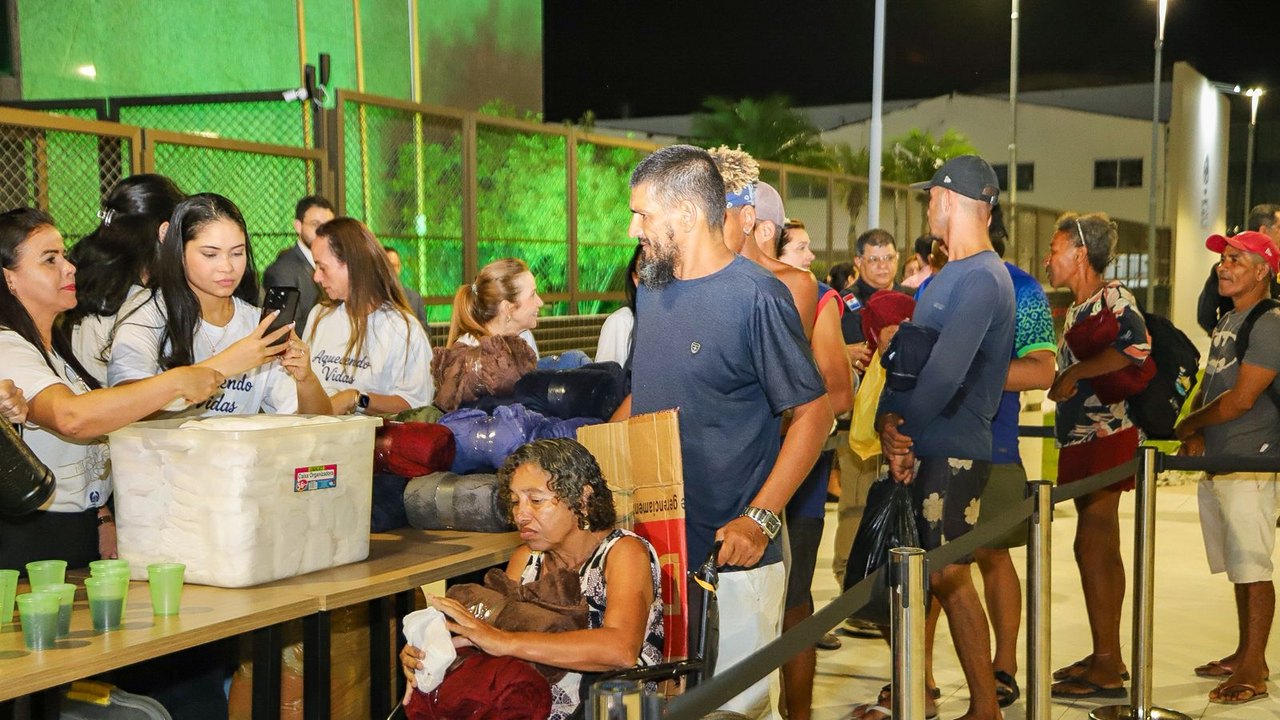 Campanha Aquecendo Vidas inicia entrega de cobertores em Maceió