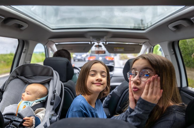Ouvido tampado durante a viagem? Saiba por que isso acontece