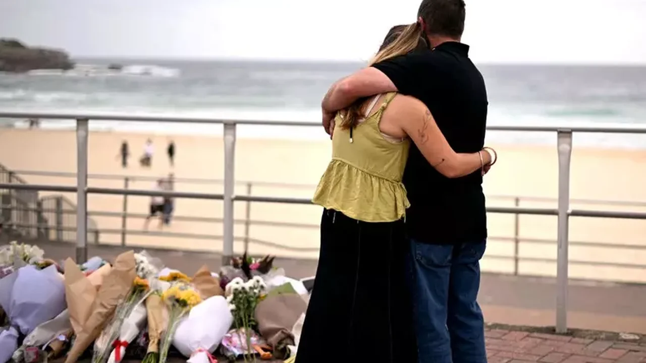 Imagens revelam 2º 'herói' que tentou deter terroristas na Austrália e foi morto