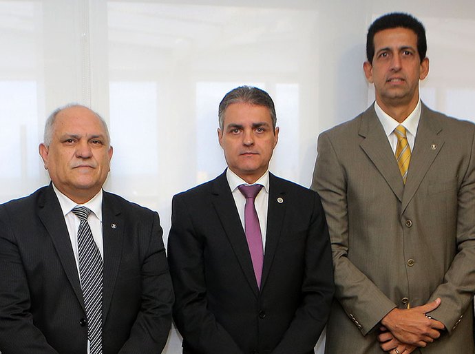 Juízes Maurício Brêda e Alexandre Lenine são empossados no Funjuris