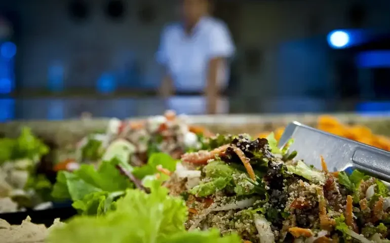 Alimentação deve fechar setembro em 0,26%, diz Guilherme Moreira, da Fipe