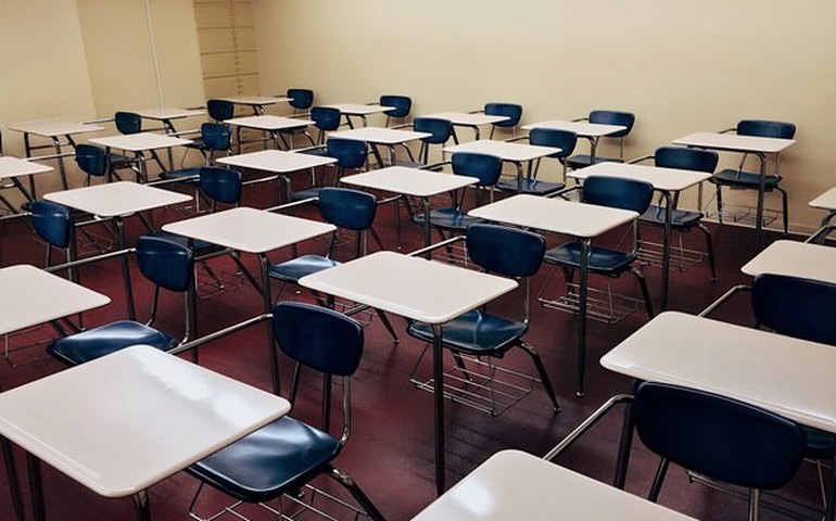Procon e escolas fecham acordo por descontos