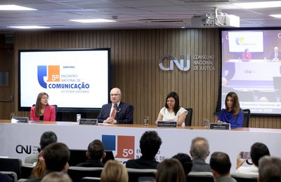Comunicação pública e democracia pautam encontro do Judiciário