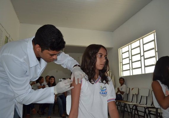 Secretaria de saúde de Canapi realiza vacinação contra HPV no município