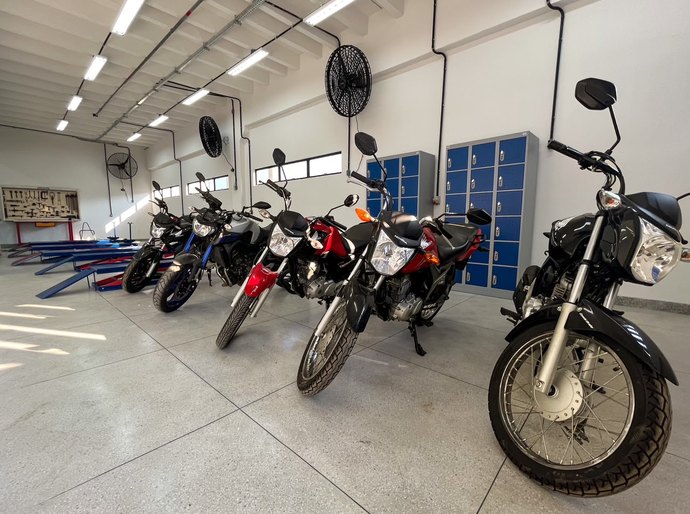 M﻿otos em alta geram demanda por profissionais qualificados; Senai Benedito Bentes abre turmas na área