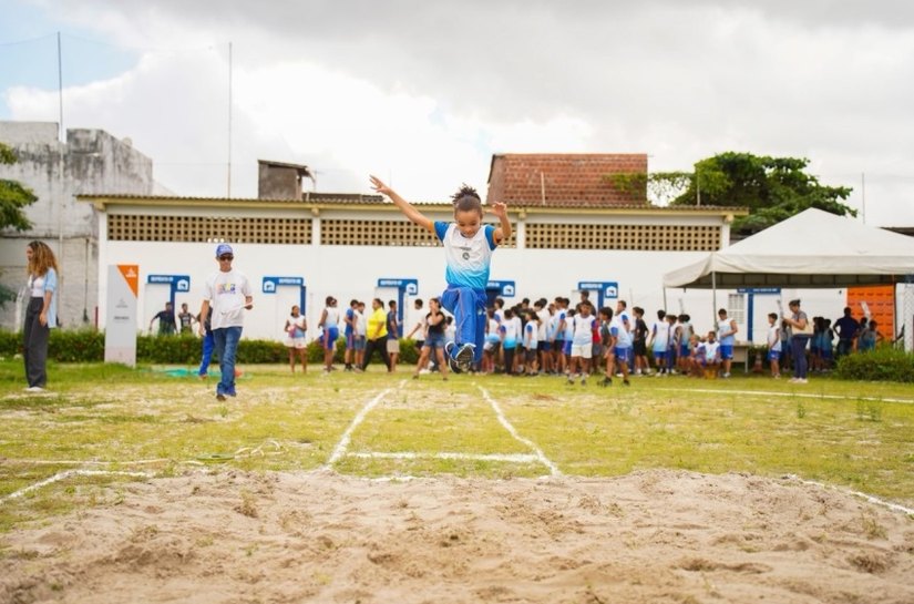Gigantão Vila Olímpica recebe torneio de atletismo escolar