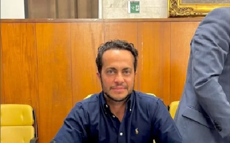 Thammy Miranda deixa o PL e se filia ao PSD junto com a mãe, Gretchen 