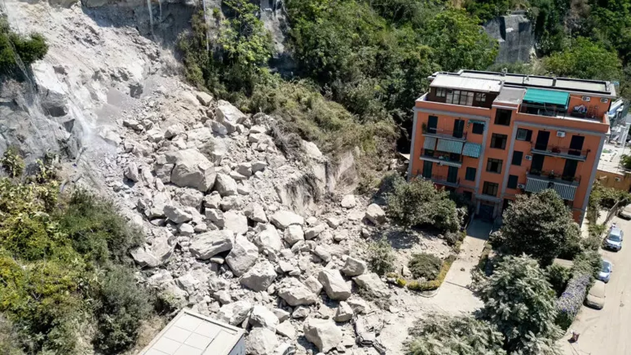 Famílias evacuadas após terremoto na Itália temem não voltar para casa