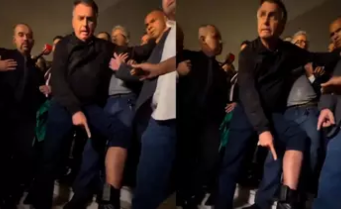 Bolsonaro mostra tornozeleira eletrônica na saída da Câmara Bolsonaro mostra tornozeleira eletrônica na saída da Câmara