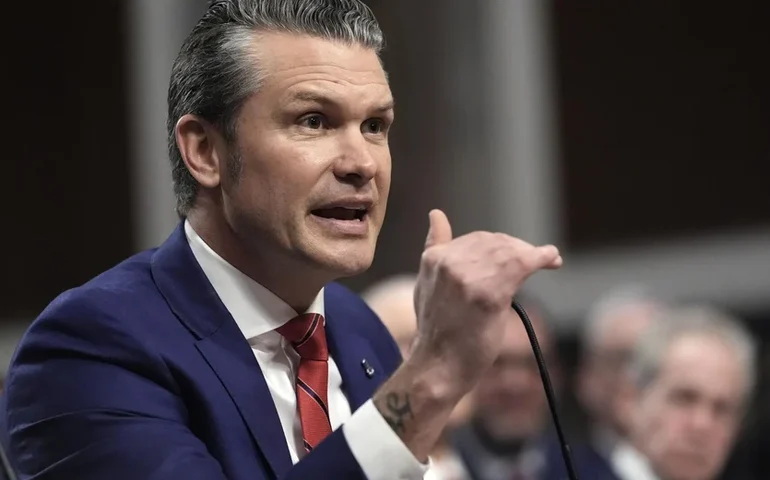 'Estamos em contato próximo com nossos aliados na região do Irã', diz secretário dos EUA