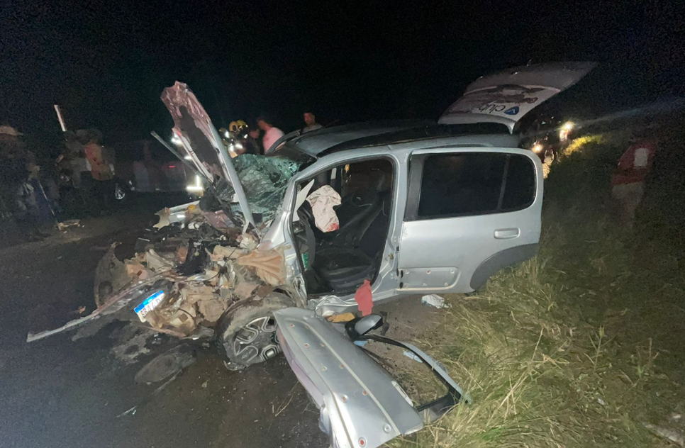 tres carros acidente / Foto: Reprodução: Foto/ Redes Sociais