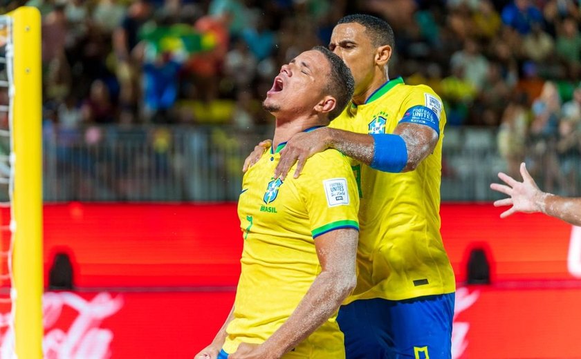 Copa do Mundo de beach soccer: Brasil goleia Omã por 11 a 1