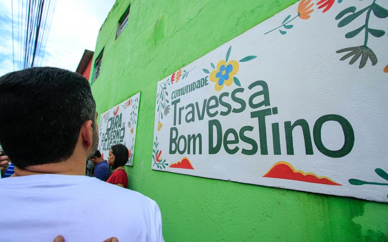 Governo inaugura mais uma obra do Vida Nova nas Grotas, desta vez no Barro Duro