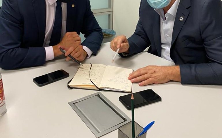 Pedro Vilela se posiciona contra lockdown e informa chegada de mais vacinas em Alagoas