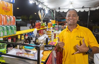 Prefeito JHC isenta ambulantes de taxa para trabalhar no São João