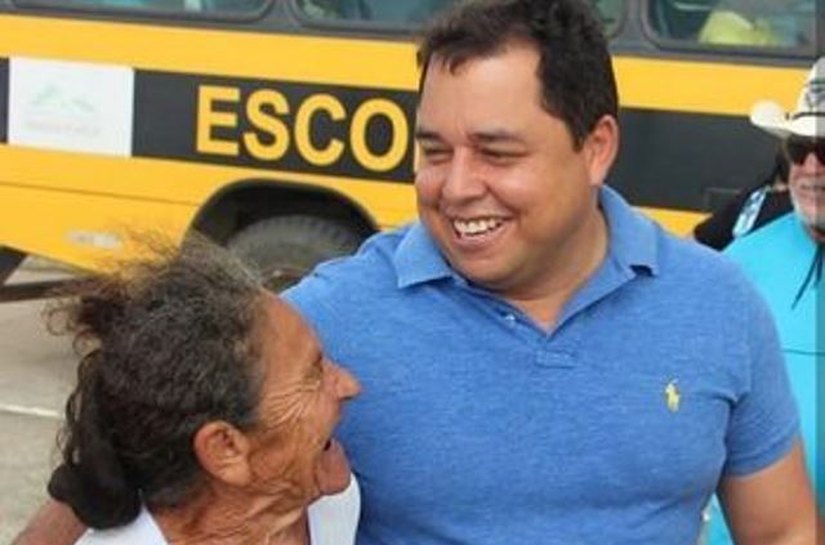 Pesquisa aponta aprovação positiva e cenário favorável à Will Valença em Tanque D'Arca