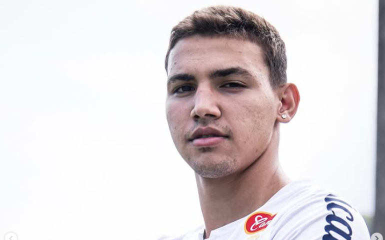 Santos oficializa o retorno do jovem Deivid Washington e tem elenco inchado de atacantes