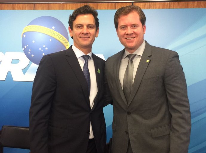 Marcelo Beltrão participa da posse do ministro do Turismo Marx Beltrão