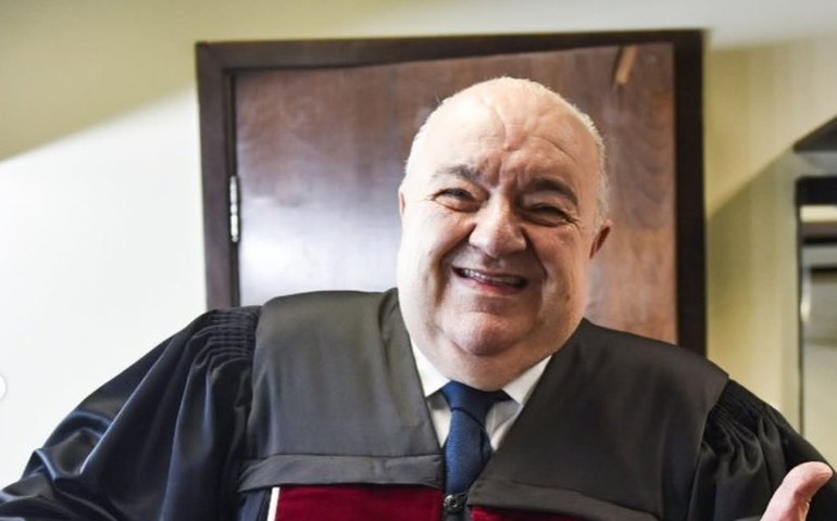 Greca retorna ao MDB e se lança como pré-candidato ao governo do Paraná