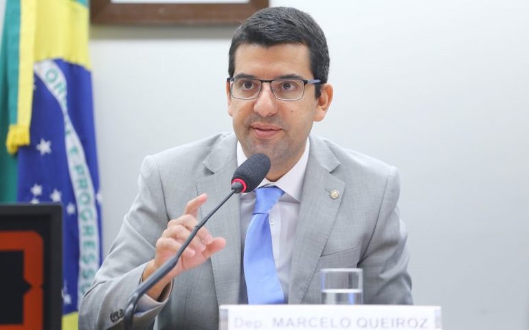 Comissão aprova política de proteção e resgate de animais durante desastres