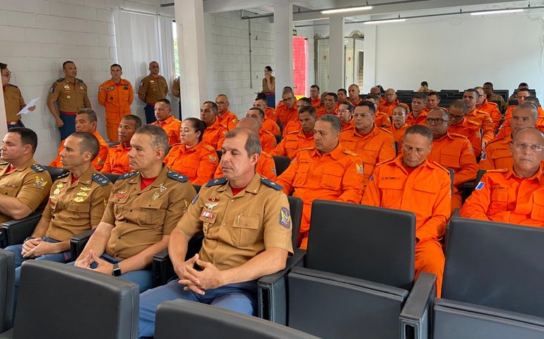 Corpo de Bombeiros promove aula inaugural do Curso de Habilitação de Oficiais Especialistas
