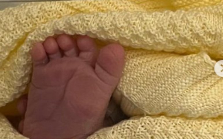 Camila Coelho anuncia nascimento do filho