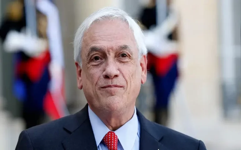 'A água era escura e profunda', relembra jovem que estava com ex-presidente do Chile em acidente de helicóptero