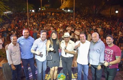 Senador Rui Palmeira realiza a tradicional festa do Povoado Candunda	