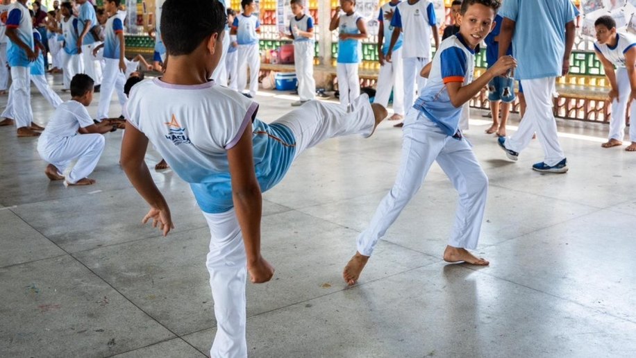 Educação em tempo integral cresce quase 600% e beneficia cerca de 11 mil alunos em 2025