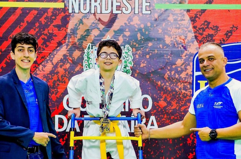 Aluno da Rede Municipal de Arapiraca conquista medalha de ouro no Campeonato Norte-Nordeste de Taekwondo