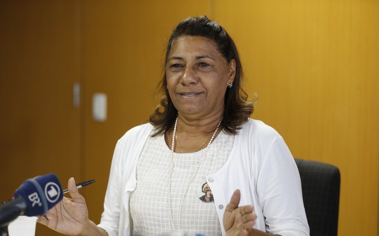 Mãe de Marielle descarta disputa por território no Rio como motivação para assassinato -