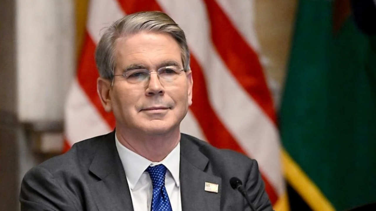 Bessent cobra corte de juros do Fed e fala em início de discussões sobre sucessor de Powell