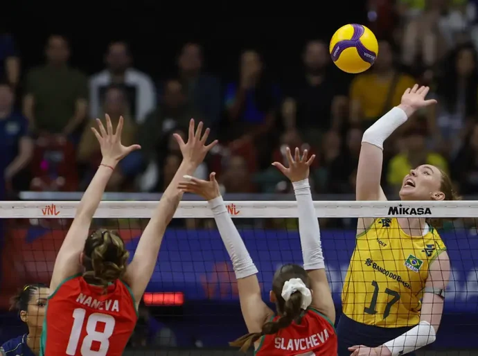Invicto, Brasil enfrenta campeãs olímpicas na Liga das Nações de Vôlei