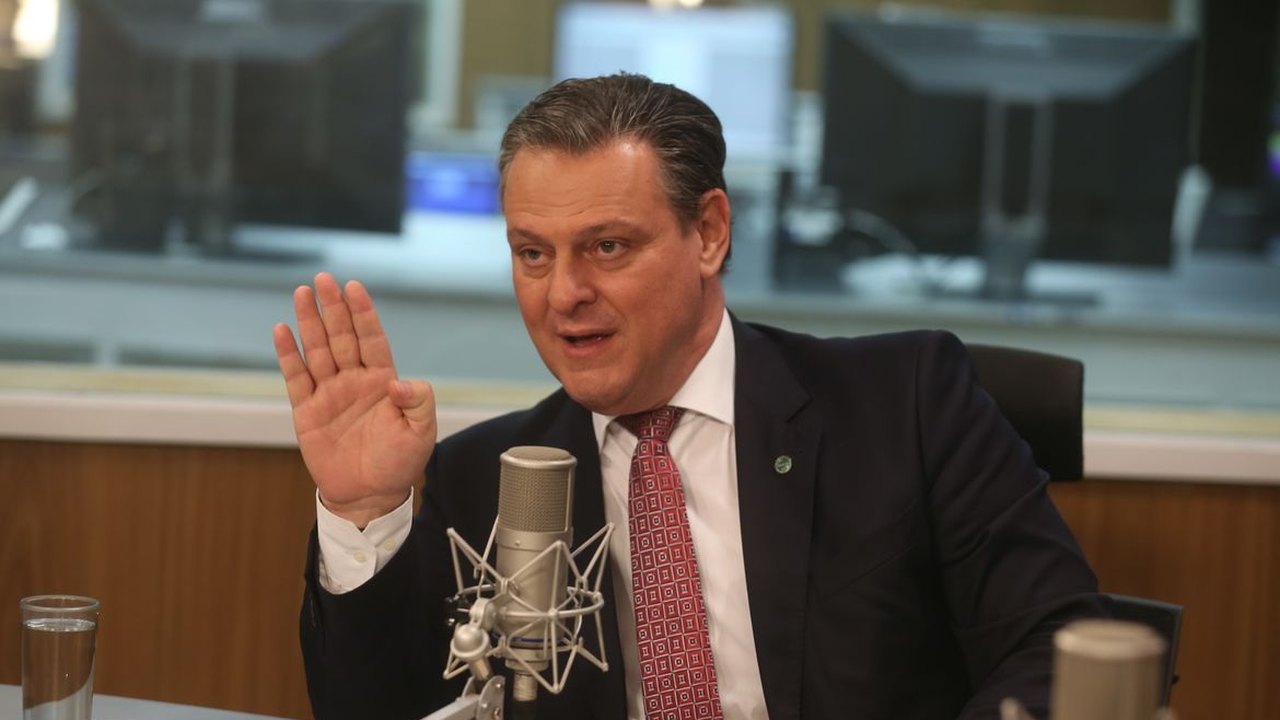 Ministro da Agricultura diz que foi desconvidado da Agrishow, mas deseja sucesso à feira