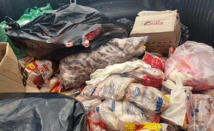 Visa apreendeu 650kg de alimentos no fim de semana Visa apreendeu 650kg de alimentos no fim de semana