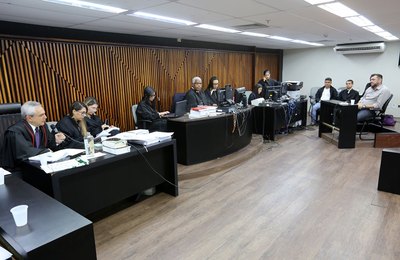 Júri de irmãos Boiadeiro pode se estender amanhã 