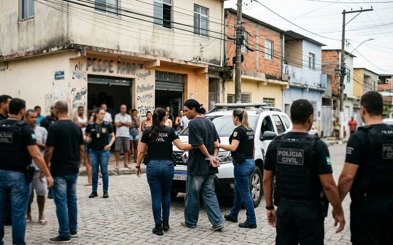 Travesti condenada a 24 anos por roubo e extorsão é presa em Realengo