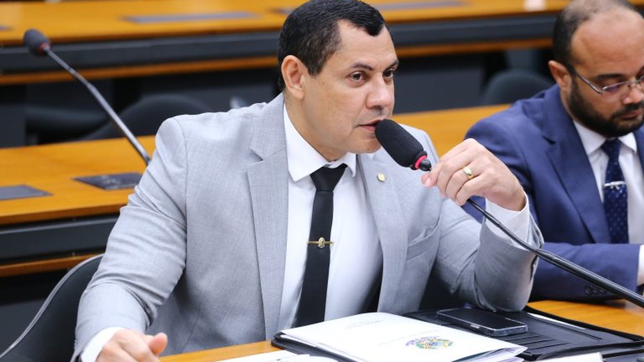 Comissão aprova multa para casos de violência ou racismo em área comum de condomínio