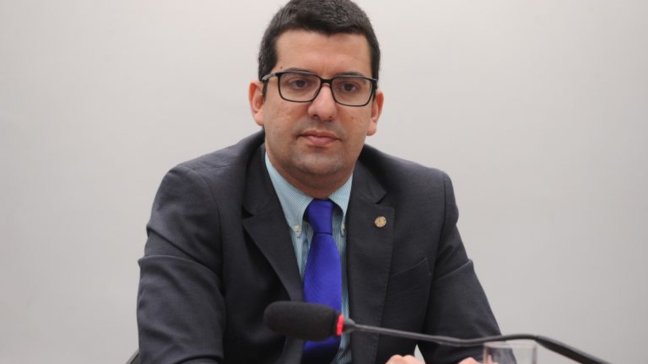 Comissão de Cultura homenageia Rita Lee e ex-deputado David Miranda