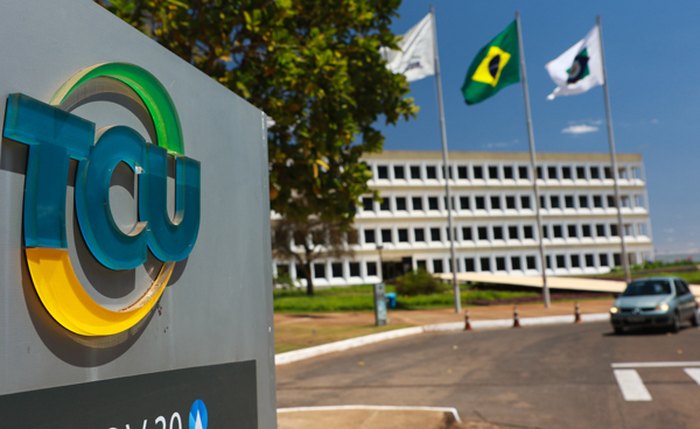 TCU suspende leilão cautelarmente após denúncia de irregularidade TCU suspende leilão cautelarmente após denúncia de irregularidade