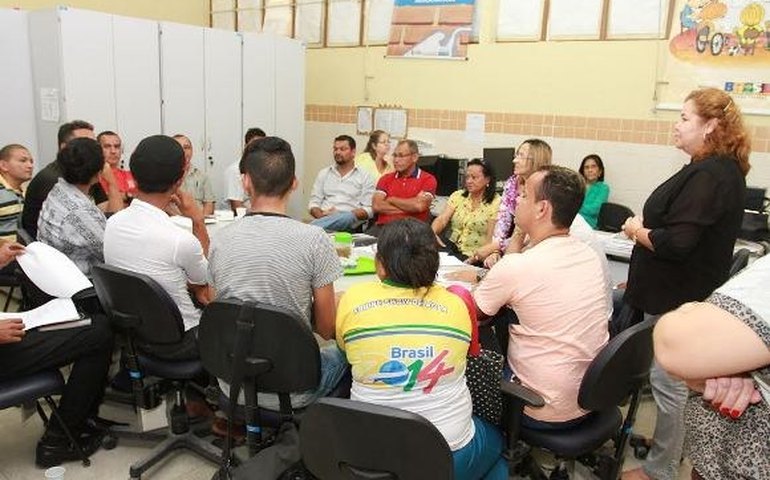 Educação define preparativos para desfile cívico de 16 de setembro