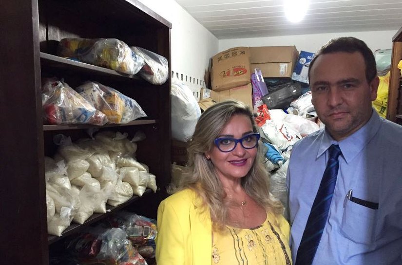 OAB/AL entregue alimentos doados por advogados a Associação Nosso Lar