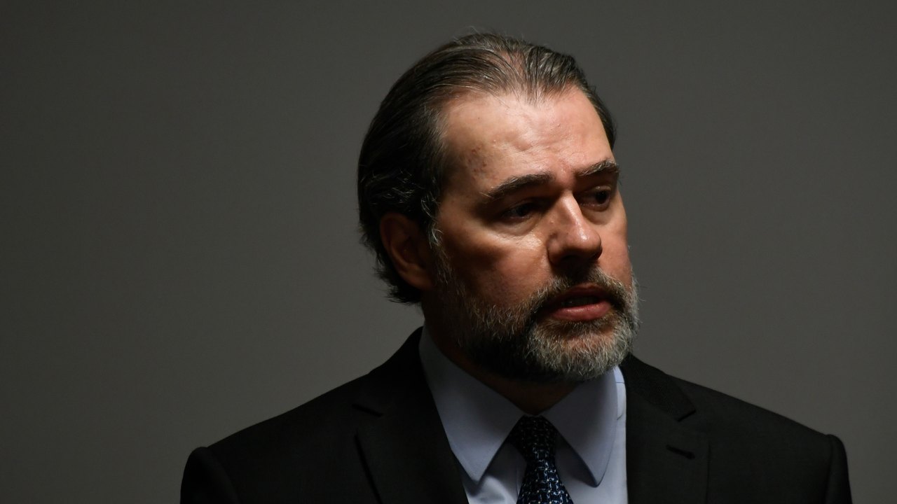 Toffoli manda para a Justiça denúncia contra Milton Ribeiro por homofobia
