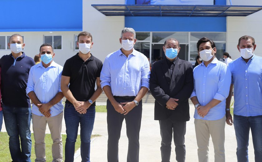 Rodrigo Valença participa de entrega de Unidade Básica de Saúde em Canapi