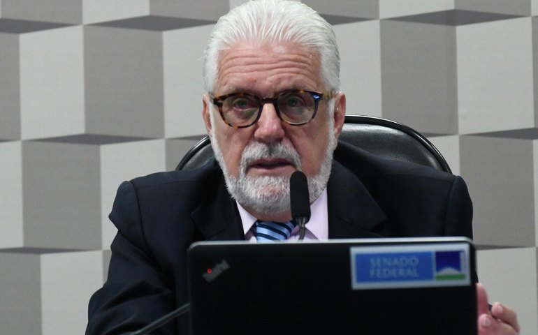 'Brasil está pronto para dialogar com os Estados Unidos', diz senador Jaques Wagner