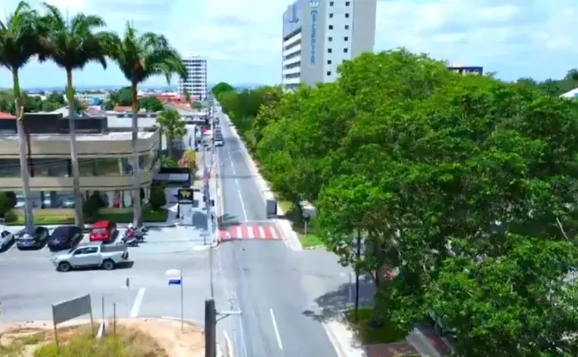 Arapiraca tem uma das avenidas mais arborizadas do Nordeste