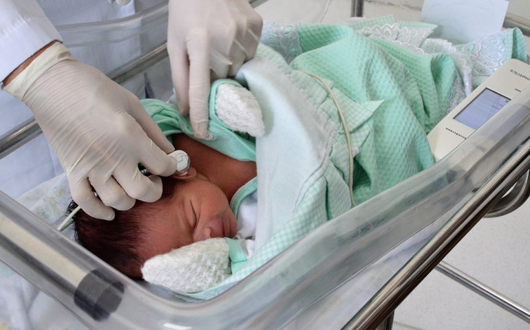  Saúde reforça importância do teste da orelhinha em recém-nascidos 