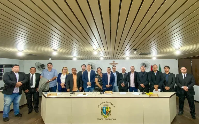 Papai Noel: vereadores de Palmeira querem aumentar salários para 2025