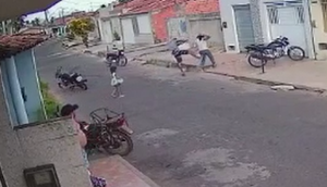Homem é flagrado agredindo ex-companheira na frente da filha em Aquidabã; VÍDEO / Foto: Foto: Reprodução/Portal A8SE